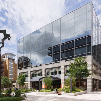 4 Thomas More Street, London Image 5