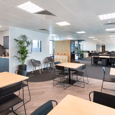 9-11 Portland Place, London Image 1