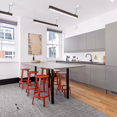 15-17 Heddon Street, London Image 14