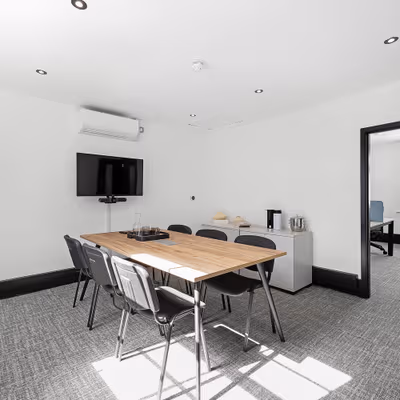 15-17 Heddon Street, London Image 9