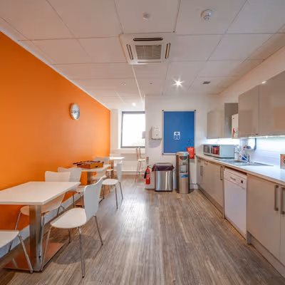 7 Elmfield Road, Greater London Image 4