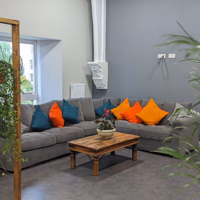 16 Oakfield Road, Clifton Image 2