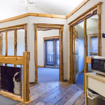 225 Railway St E, Cochrane Image 6