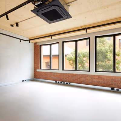 19 Bellefields Road, Greater London Image 8