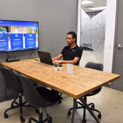 777 Guelph Line, Burlington Image 6