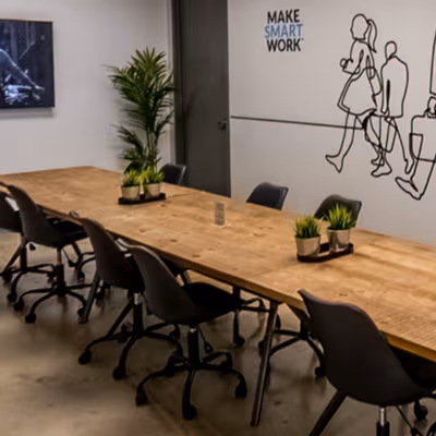 777 Guelph Line, Burlington Image 3