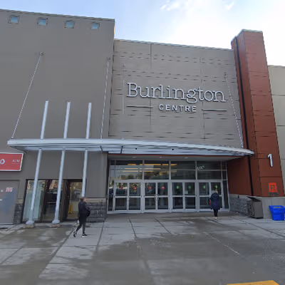 777 Guelph Line, Burlington Image 7