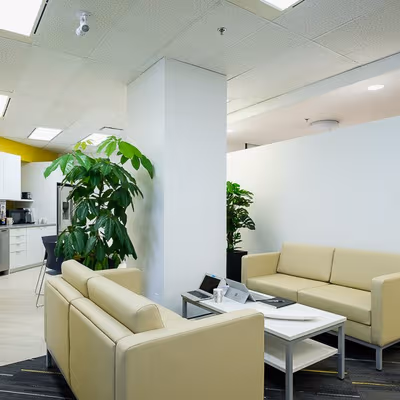 175 Commerce Valley Dr W, Thornhill Image 2