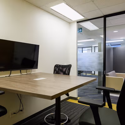 175 Commerce Valley Dr W, Thornhill Image 3