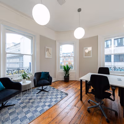 30 Binney Street, London Image 1