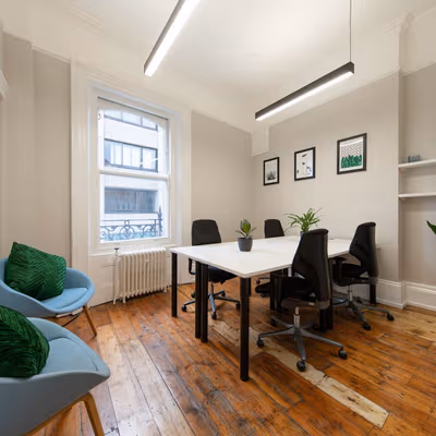 30 Binney Street, London Image 11