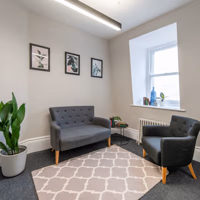 30 Binney Street, London Image 12