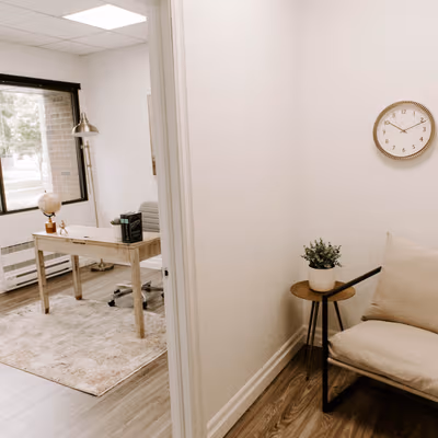 120 Wellington St, London Image 8