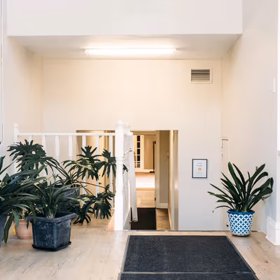 1124 Gainsborough Road, London Image 1
