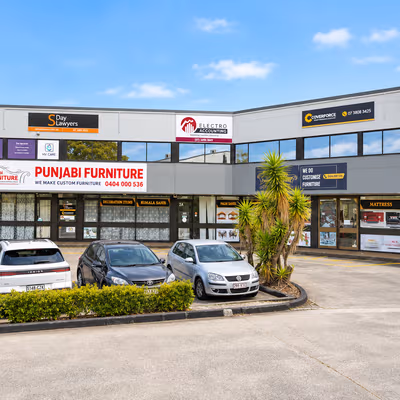 130 Kingston, Underwood Image 26