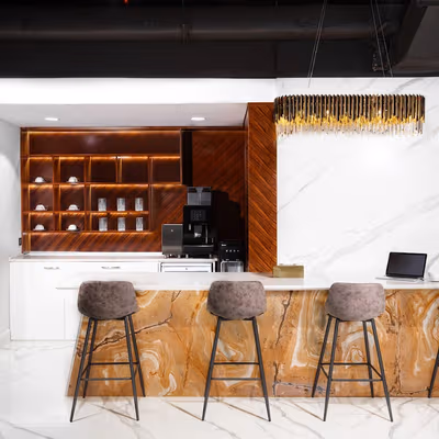 Sheikh Zayed Rd, Dubai Image 5