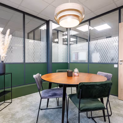 42 Rue Rouget De Lisle, Suresnes Image 11