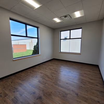 1089 Longfellow Dr, Hiawatha Image 5