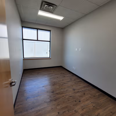 1089 Longfellow Dr, Hiawatha Image 6