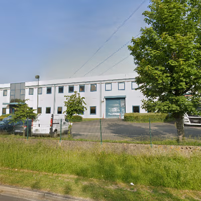 9 Chau Jules César, Osny Image 6