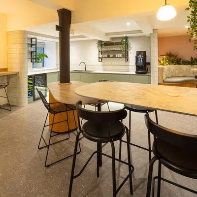 91 Kirkstall Road, West Yorkshire Image 3