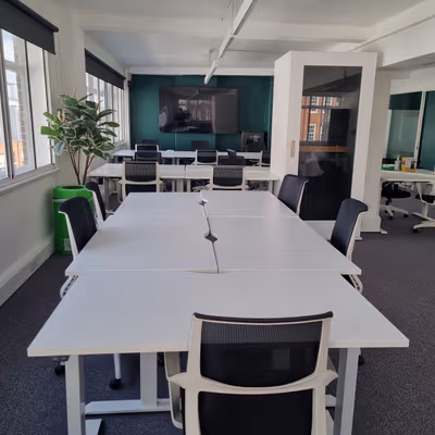 351 Oxford St, London Image 6