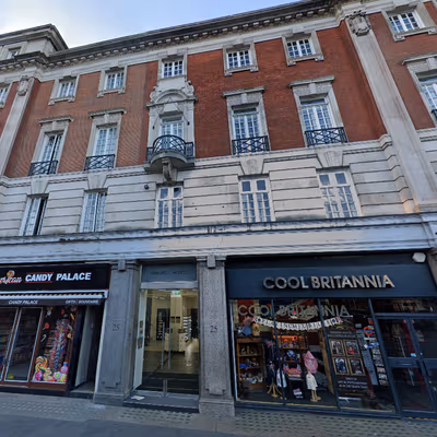 25 Buckingham Palace Road, London Image 4