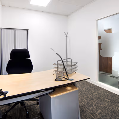 Harvest Crescent, Hampshire Image 1