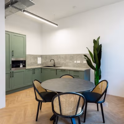 80 Middlesex St, London Image 8