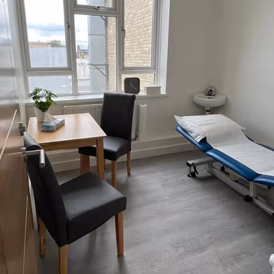 151-153 Clapham High Street, London Image 2