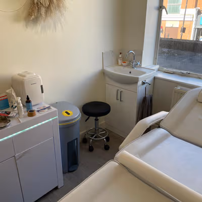 151-153 Clapham High Street, London Image 10