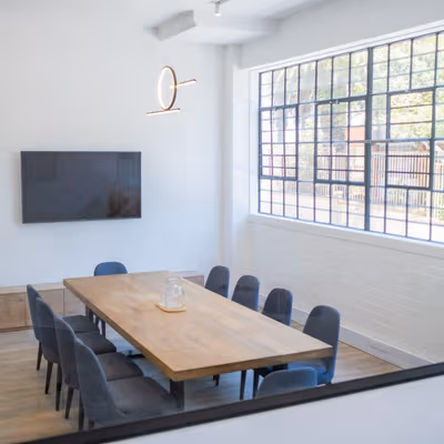 8 Vrede Street Gardens, Cape Town Image 2