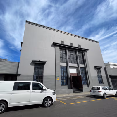 8 Vrede Street Gardens, Cape Town Image 4