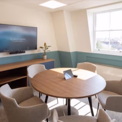 42-44 Grosvenor Gardens, London Image 4