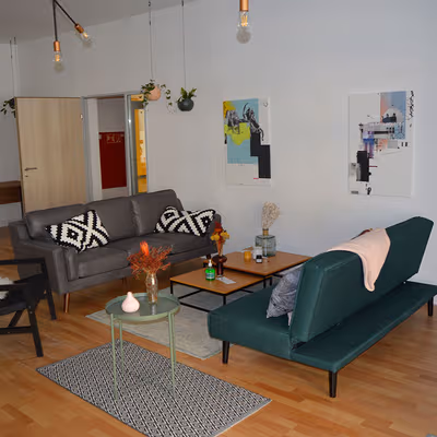 48-66 Lajos Utca, Budapest Image 3