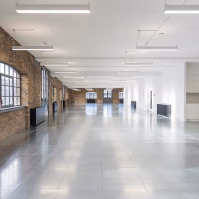 14 Gower's Walk, London Image 7