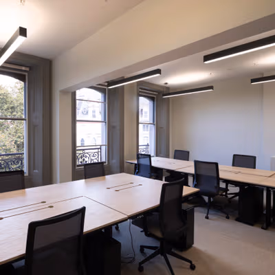 22 Grosvenor Gardens, London Image 9