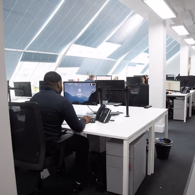 10 Whites Row, Spitalfields Image 1