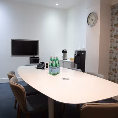 10 Whites Row, Spitalfields Image 2