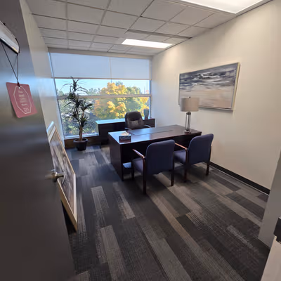 1100 Burloak Drive, Burlington Image 1