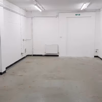 65 Glasshill St, Southwark Image 3