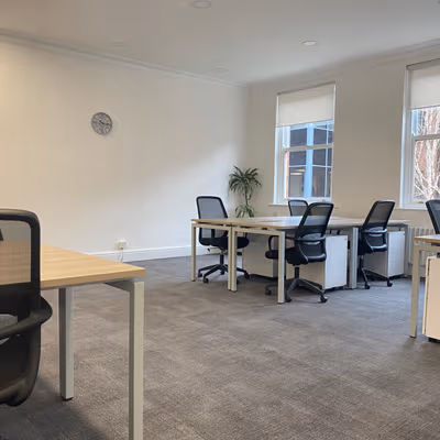 9 Park Square East, West Yorkshire Image 18