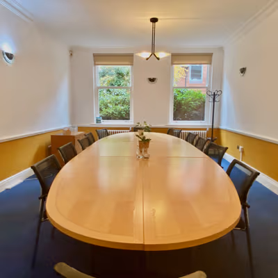 9 Park Square East, West Yorkshire Image 16