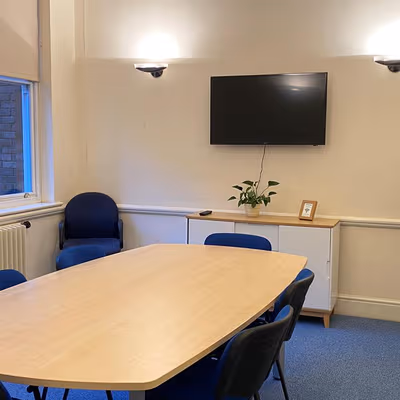 9 Park Square East, West Yorkshire Image 9