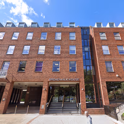 Southernhay West, Exeter Image 7