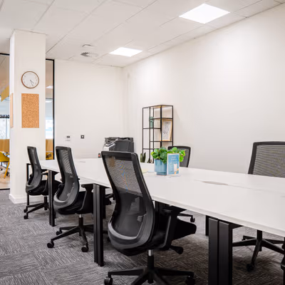 Millshaw Park Lane, Leeds Image 10