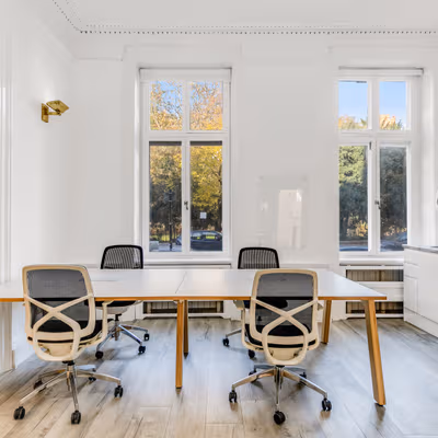 55-56 Russell Square, Holborn Image 7