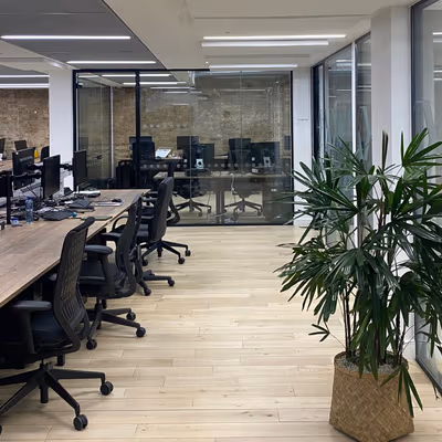 6 Langley Street, Greater London Image 2