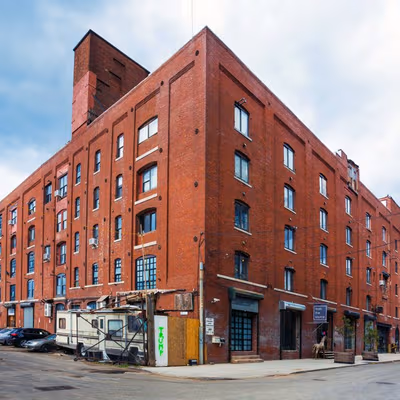67 West Street, Greenpoint Image 6