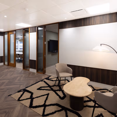 110 Buckingham Palace Road, Greater London Image 4